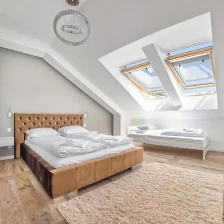 Urban Chic - Great Location - Center - Swietej Barbary דירה